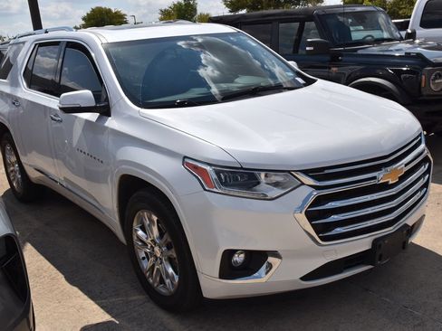 Used 2019 Chevrolet Traverse High Country AWD/4WD image 4