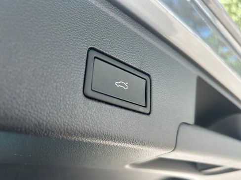 New 2026 Volkswagen Atlas Cross Sport SEL R-Line image 44