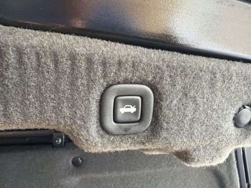 Used 2006 Cadillac XLR RWD image 44
