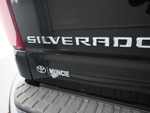 Used 2022 Chevrolet Silverado 1500 LT AWD/4WD image 34
