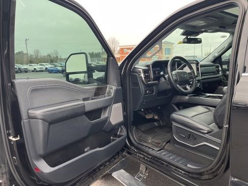 Used 2024 Ford F350 Lariat w/ Lariat Ultimate Package image 5