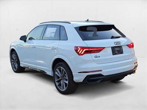 New 2025 Audi Q3 2.0T Premium w/ Convenience Package image 8