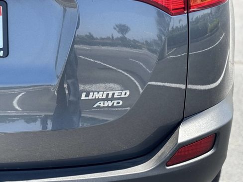 Used 2015 Toyota RAV4 Limited AWD/4WD image 8