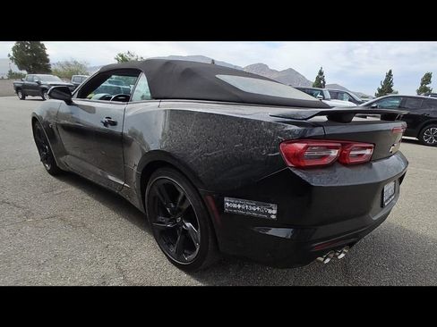 Used 2022 Chevrolet Camaro LT RWD image 4