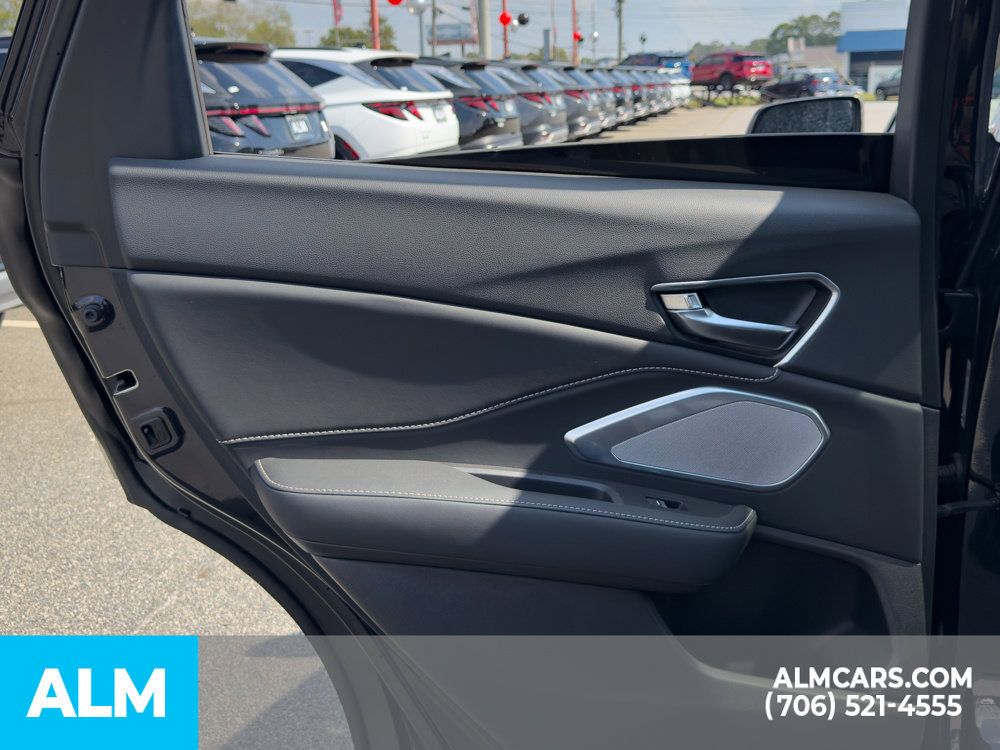 Used 2023 Acura RDX w/ Technology Package FWD image 12