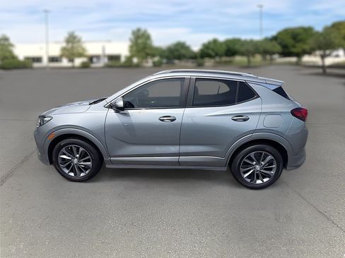 Used 2023 Buick Encore GX Select w/ Sport Touring Package FWD image 4
