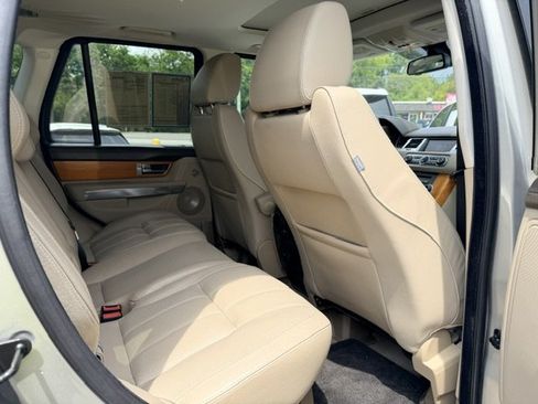 Used 2011 Land Rover Range Rover Sport HSE LUX AWD/4WD image 17