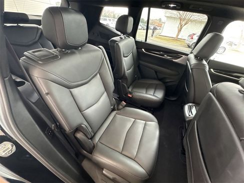 Certified 2025 Cadillac XT6 Premium Luxury image 28