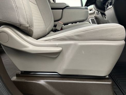 Used 2024 Chevrolet Silverado 2500 LT image 24