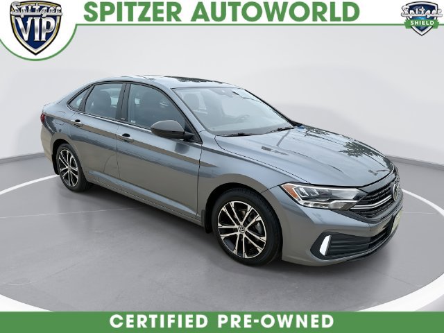 Used 2023 Volkswagen Jetta Sport FWD image 1