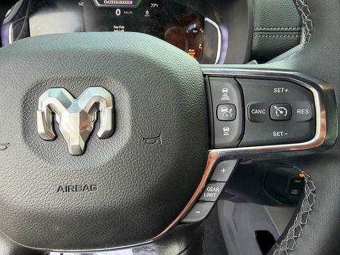 New 2026 RAM 3500 Laramie AWD/4WD image 22