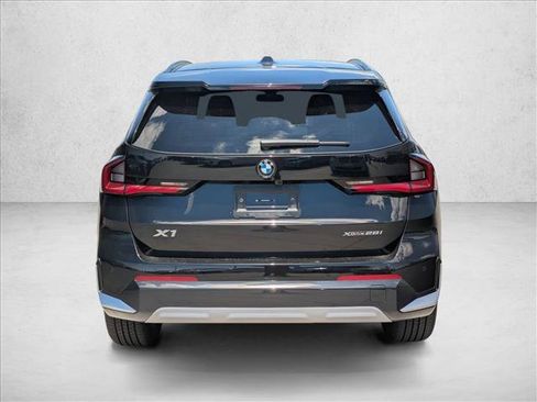 New 2026 BMW X1 xDrive28i AWD/4WD image 8