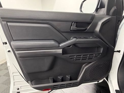 Used 2026 Toyota Tacoma SR5 RWD image 19