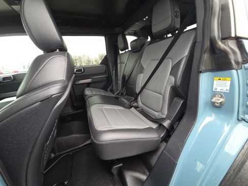 Used 2023 Ford Bronco Everglades image 16