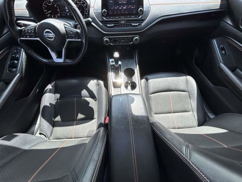 Used 2020 Nissan Altima 2.5 SR w/ Premium Package image 13