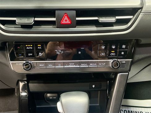 Used 2024 Kia Seltos SX image 16