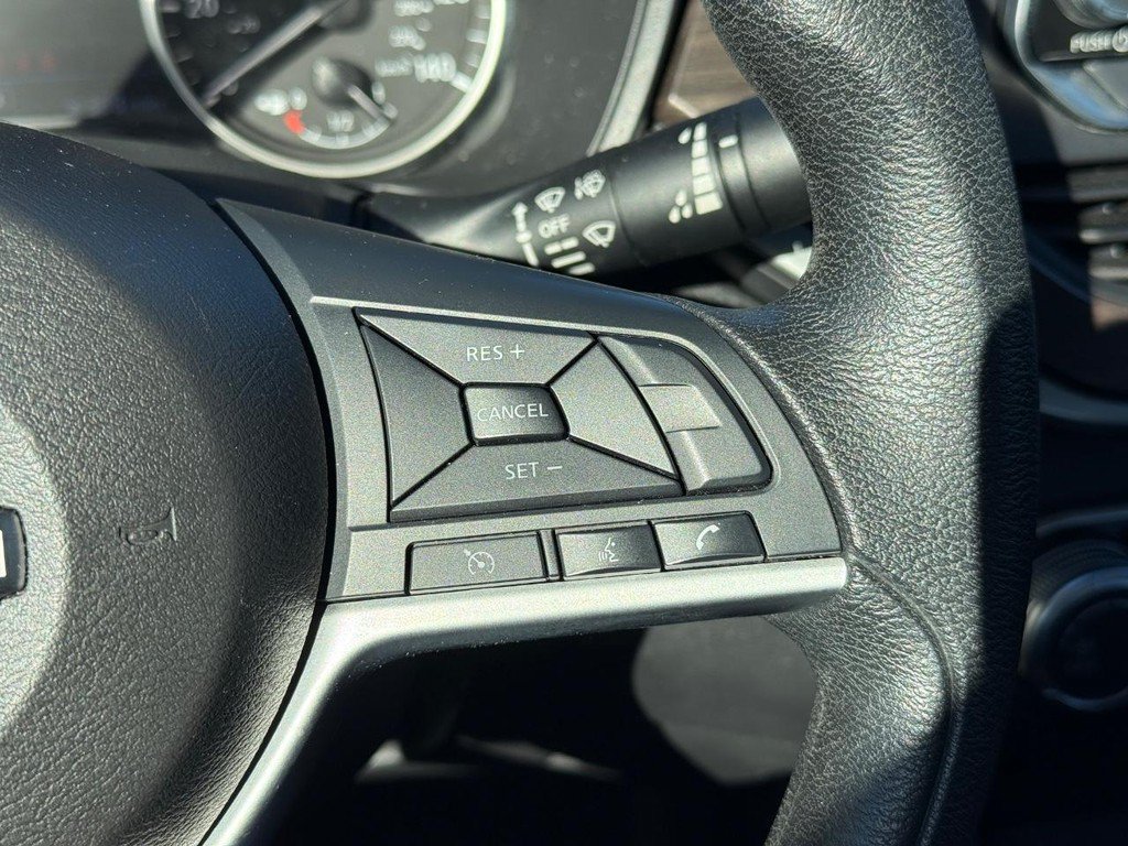 Used 2024 Nissan Altima 2.5 SV FWD image 15