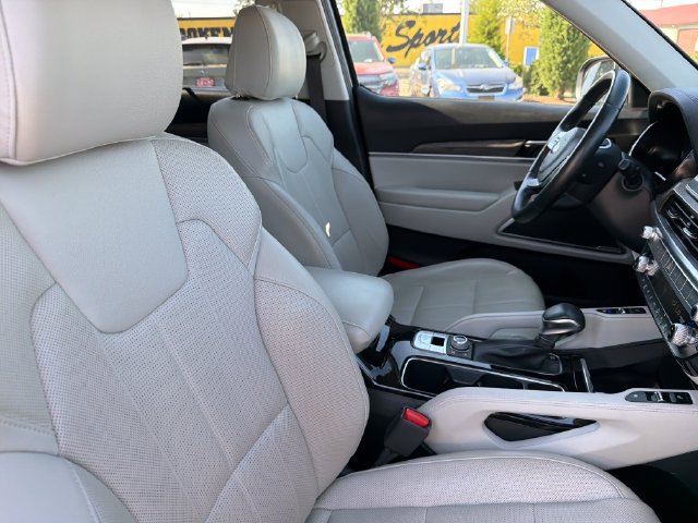 Used 2020 Kia Telluride EX AWD/4WD image 25