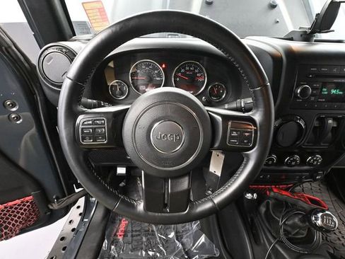 Used 2017 Jeep Wrangler Rubicon image 29