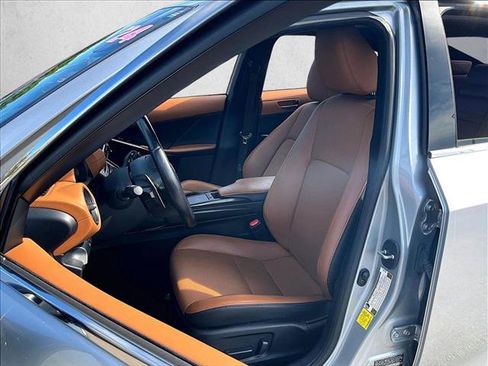 Used 2024 Lexus IS 300 w/ Comfort Package RWD image 27