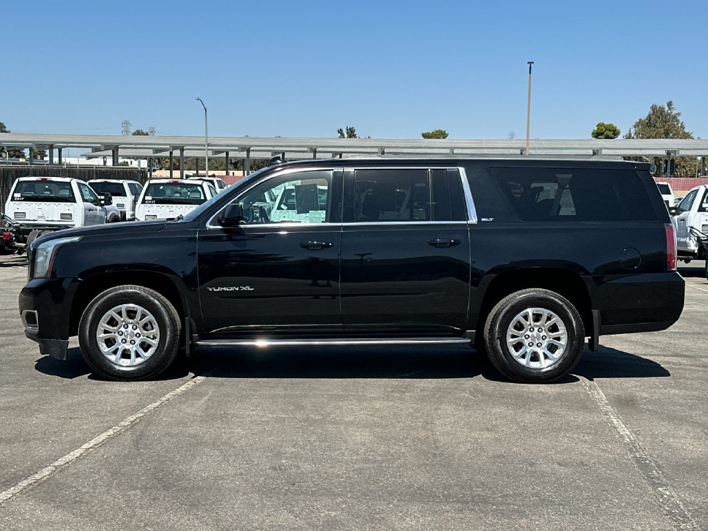 Used 2018 GMC Yukon XL SLT RWD image 2
