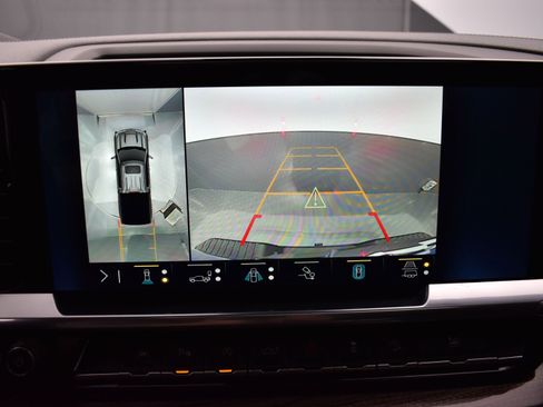 Used 2023 Chevrolet Silverado 1500 RST image 30