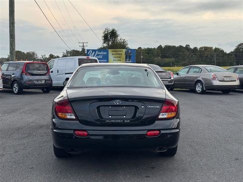 Used 2002 Oldsmobile Aurora 3.5 w/ All Weather Pkg image 5
