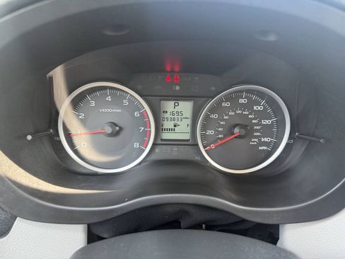 Used 2016 Subaru Forester 2.5i AWD/4WD image 11