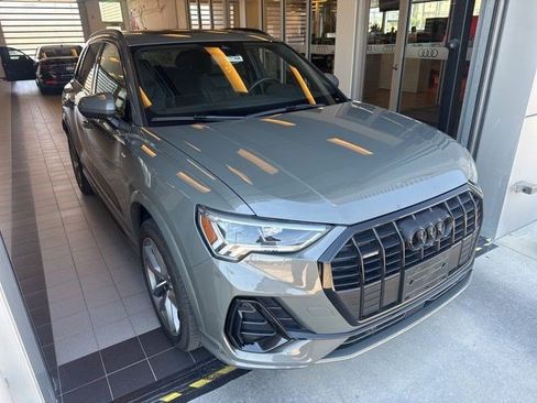 Used 2023 Audi Q3 2.0T Premium Plus w/ Premium Plus Package AWD/4WD image 5