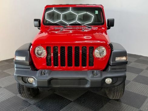 Used 2024 Jeep Wrangler Unlimited Sport AWD/4WD image 4