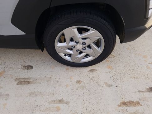 New 2026 Hyundai Kona SE image 22