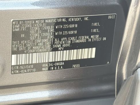 Used 2022 Toyota RAV4 Limited AWD/4WD image 34