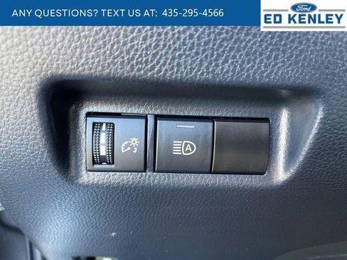 Used 2023 Toyota RAV4 LE AWD/4WD image 19