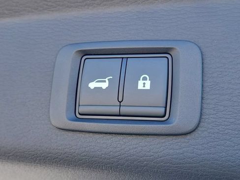 New 2026 Mitsubishi Outlander SEL FWD image 12