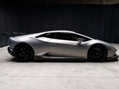 Used 2015 Lamborghini Huracan LP 610-4 AWD/4WD image 15