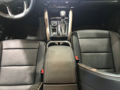 Certified 2024 GMC Canyon Denali image 15