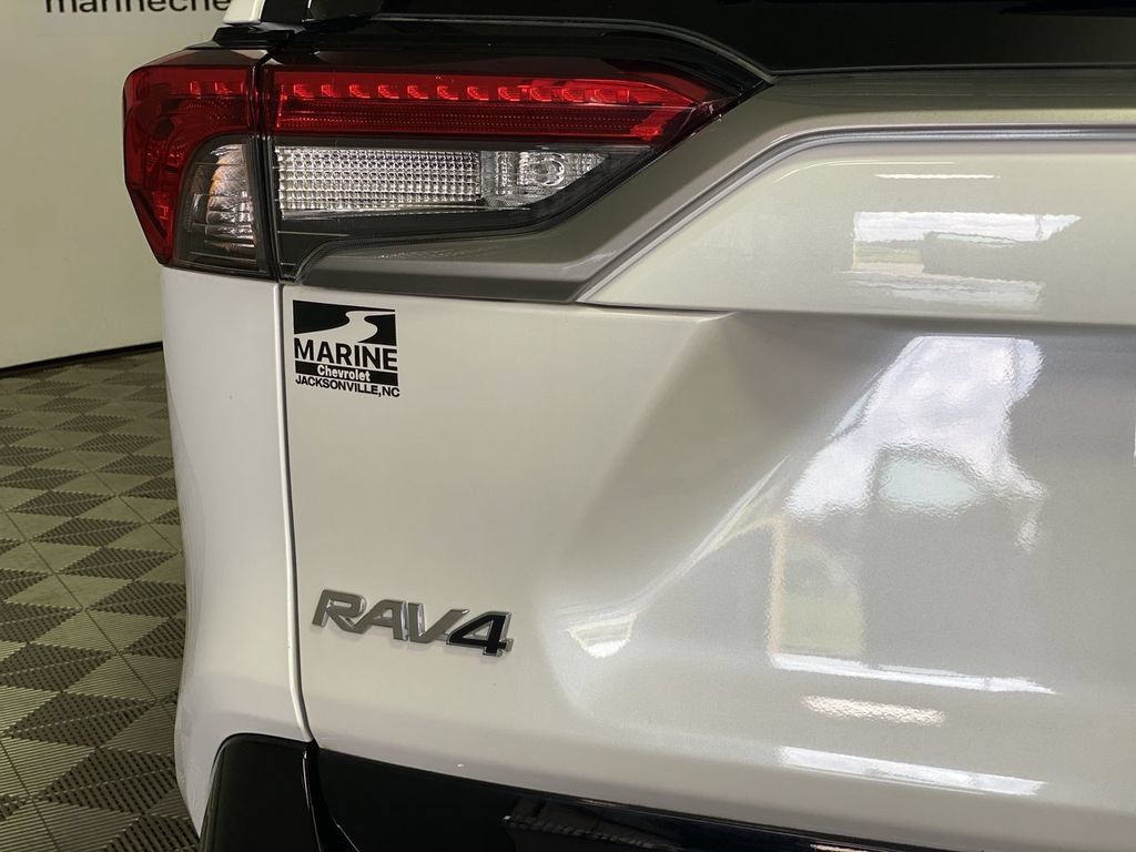 Used 2023 Toyota RAV4 XSE AWD/4WD image 38