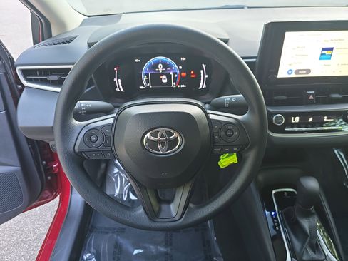 Used 2026 Toyota Corolla LE FWD image 15