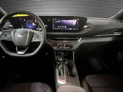 Certified 2025 Buick Envista Preferred w/ Convenience I Package image 7