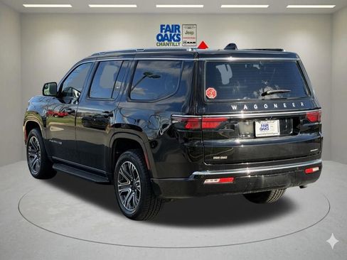 Certified 2024 Jeep Wagoneer Series II AWD/4WD image 10