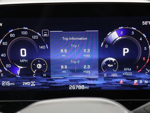 Used 2025 Chevrolet Suburban Z71 AWD/4WD image 18