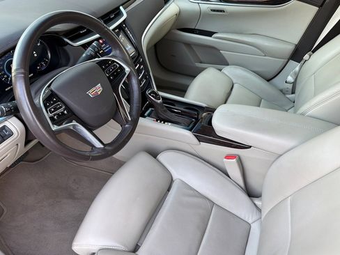 Used 2016 Cadillac XTS Premium image 10