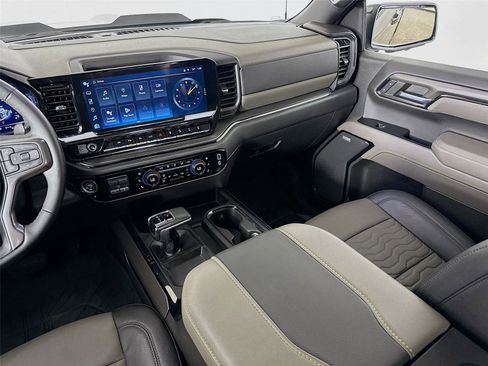 Used 2023 Chevrolet Silverado 1500 ZR2 AWD/4WD image 25