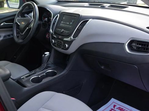 Used 2018 Chevrolet Equinox LT FWD image 13