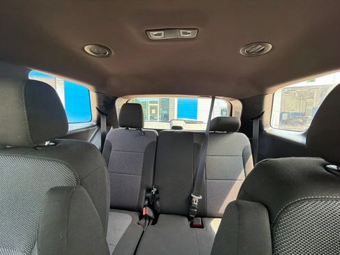 Used 2023 Chevrolet Traverse LT AWD/4WD image 29