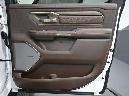 New 2025 RAM 1500 Limited image 16