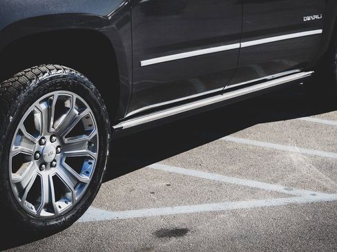 Used 2016 GMC Yukon XL Denali w/ Open Road Package image 9