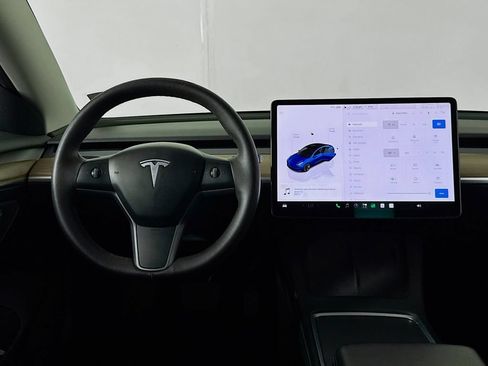 Used 2023 Tesla Model 3 Standard Range RWD image 8