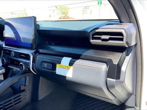 Used 2026 Toyota 4Runner Limited image 16