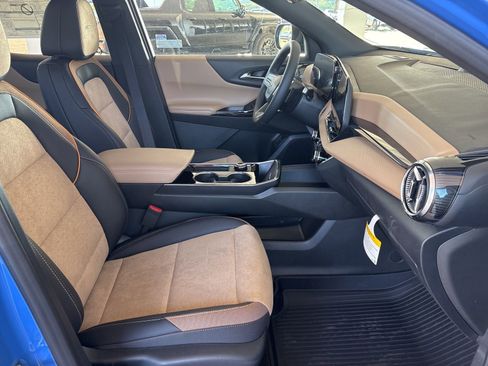 New 2026 Chevrolet Equinox ACTIV w/ Safety and Technology Package image 9